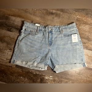 Denizen from Levi's Light Wash Size 18 Jean Shorts